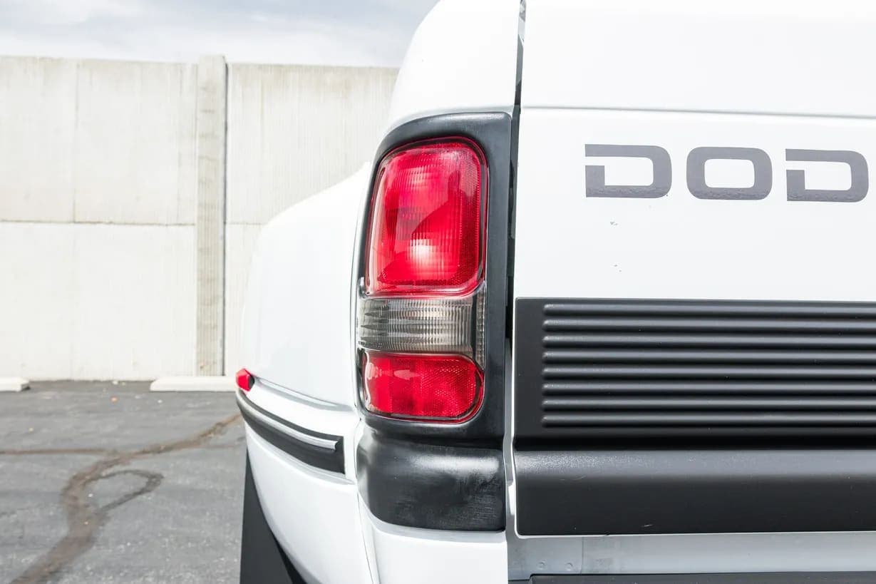 1996 Dodge Ram 3500 Laramie SLT, view