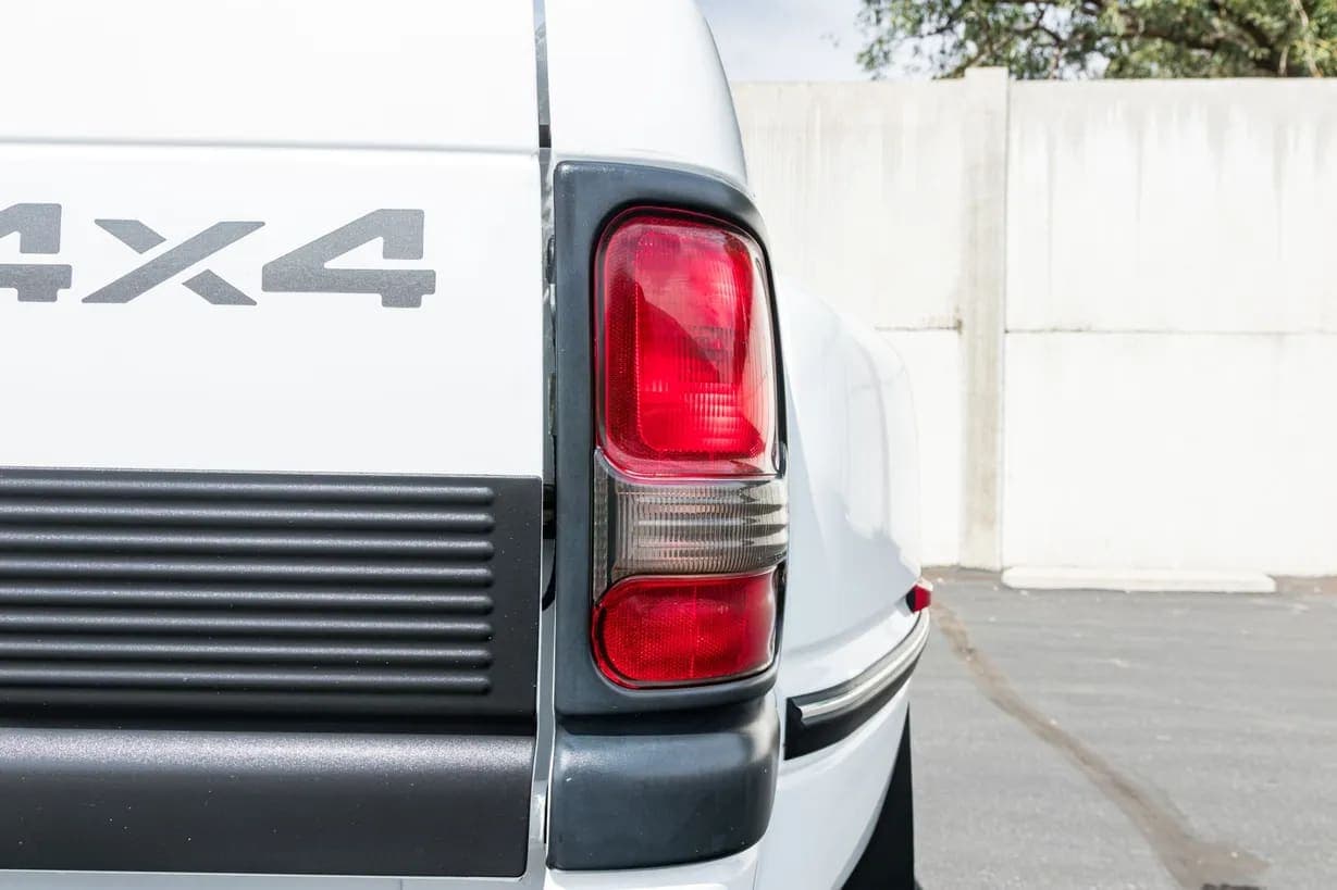 1996 Dodge Ram 3500 Laramie SLT, view