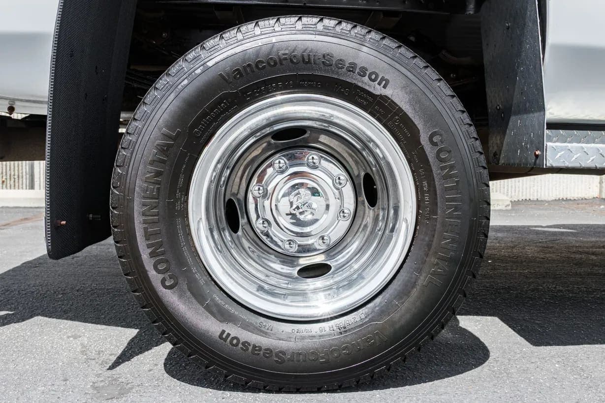 1996 Dodge Ram 3500 Laramie SLT, view
