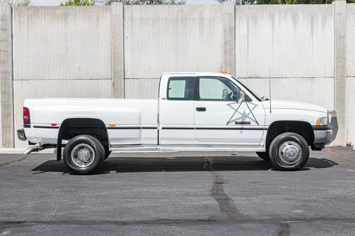 1996 Dodge Ram 3500 Laramie SLT, view