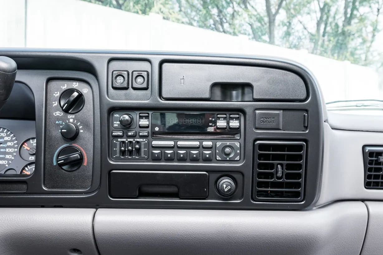 1996 Dodge Ram 3500 Laramie SLT, view