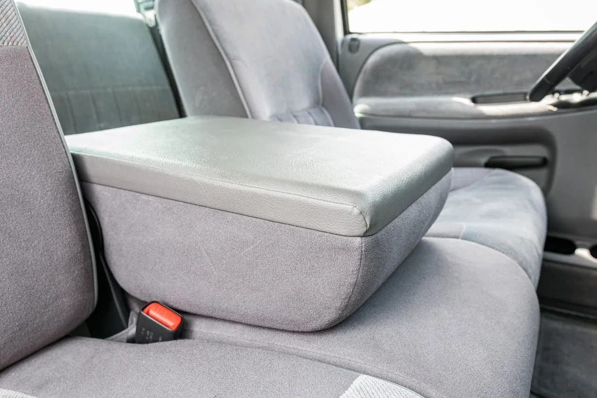 1996 Dodge Ram 3500 Laramie SLT, view