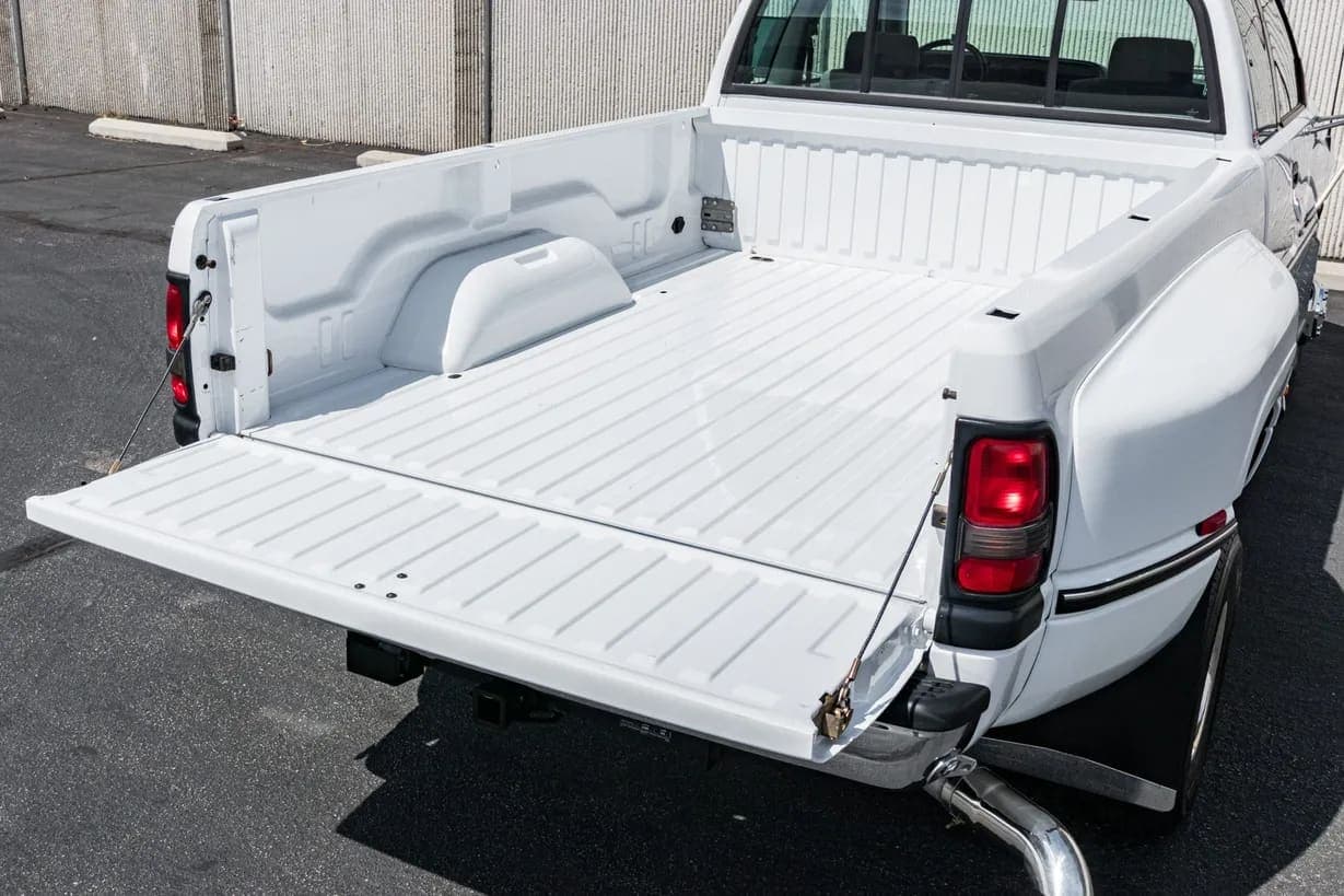 1996 Dodge Ram 3500 Laramie SLT, view
