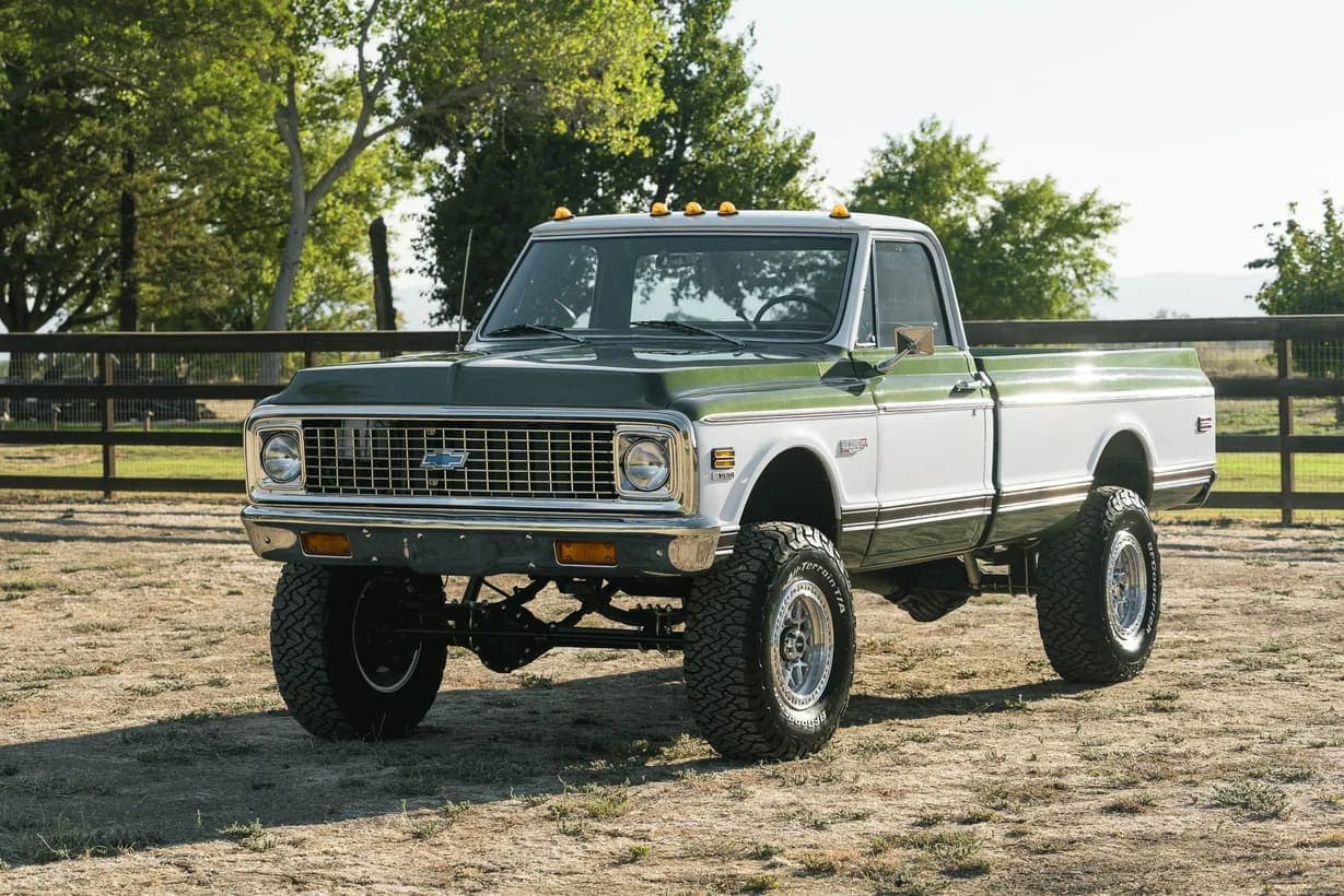 1972 Chevrolet K20 Cheyenne Super Pickup, view
