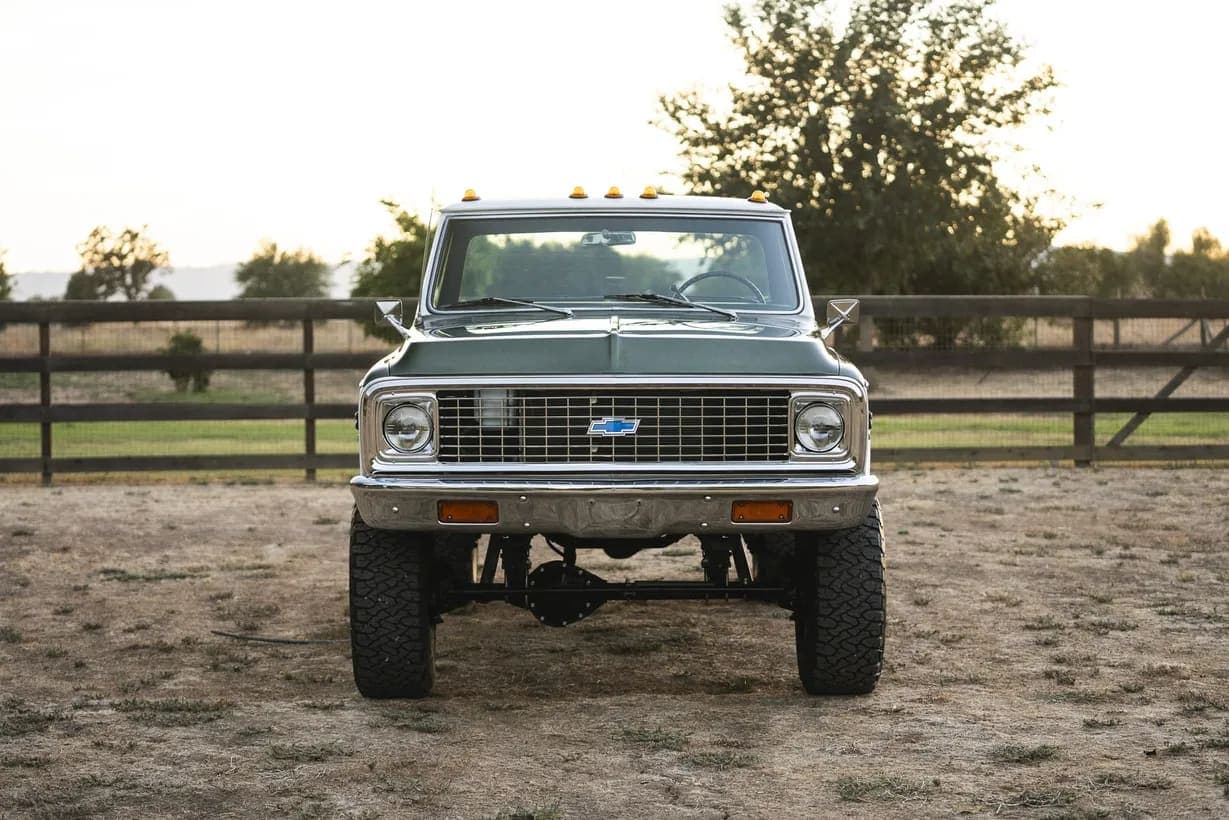 1972 Chevrolet K20 Cheyenne Super Pickup, view