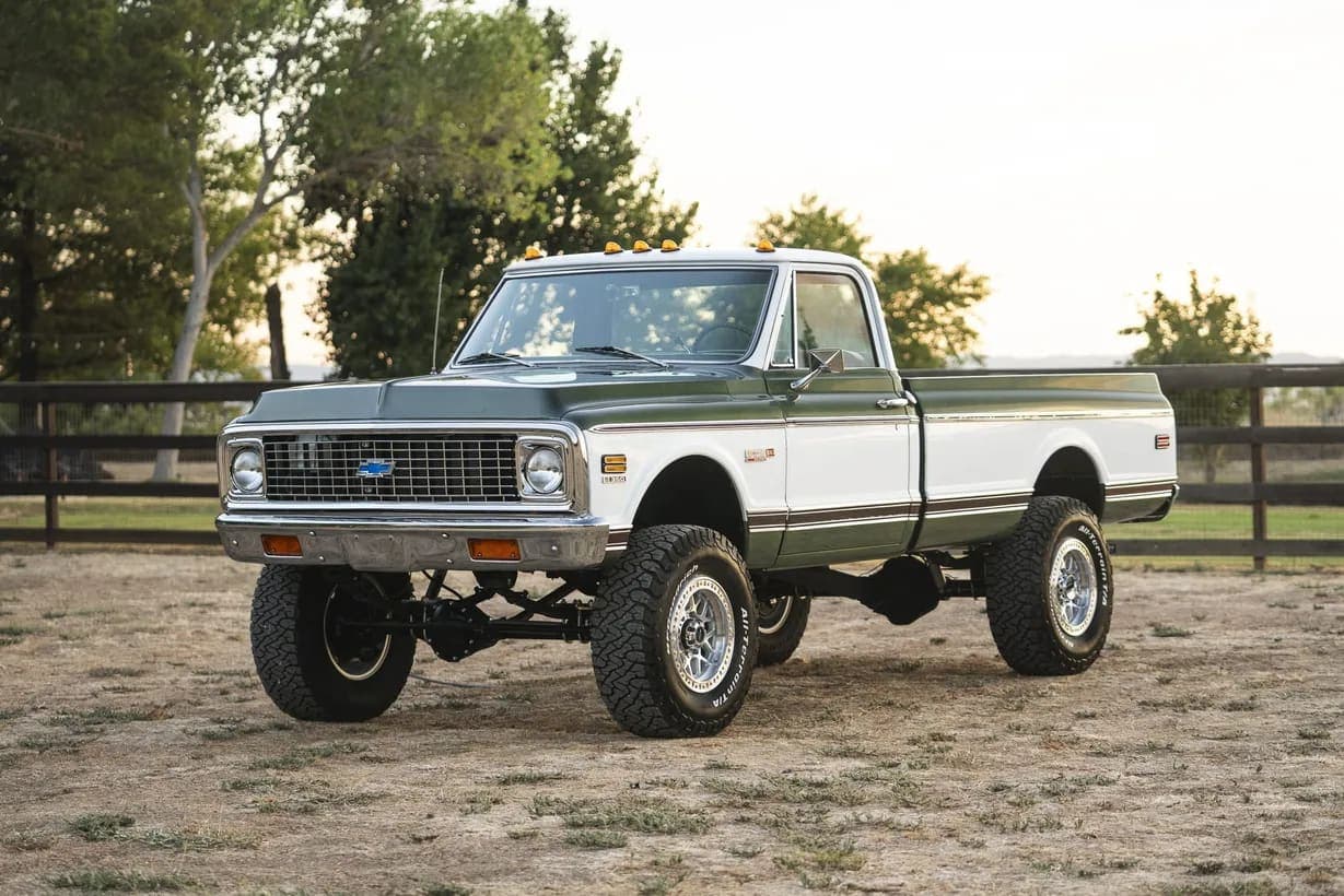 1972 Chevrolet K20 Cheyenne Super Pickup, view