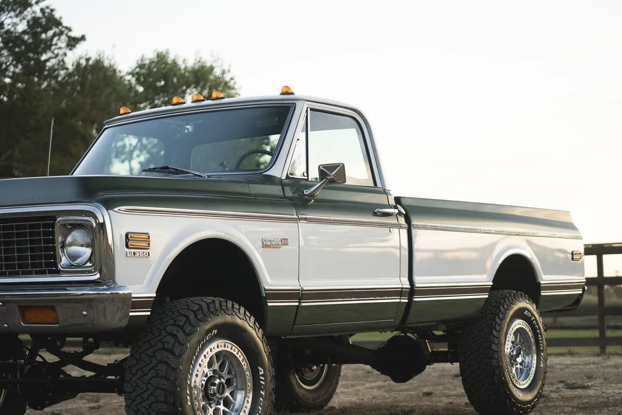 1972 Chevrolet K20 Cheyenne Super Pickup, view