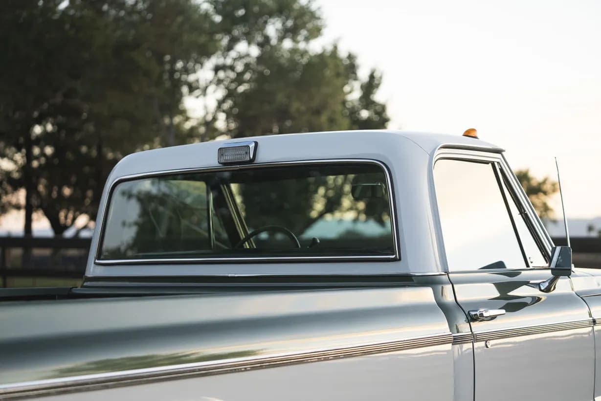 1972 Chevrolet K20 Cheyenne Super Pickup, view