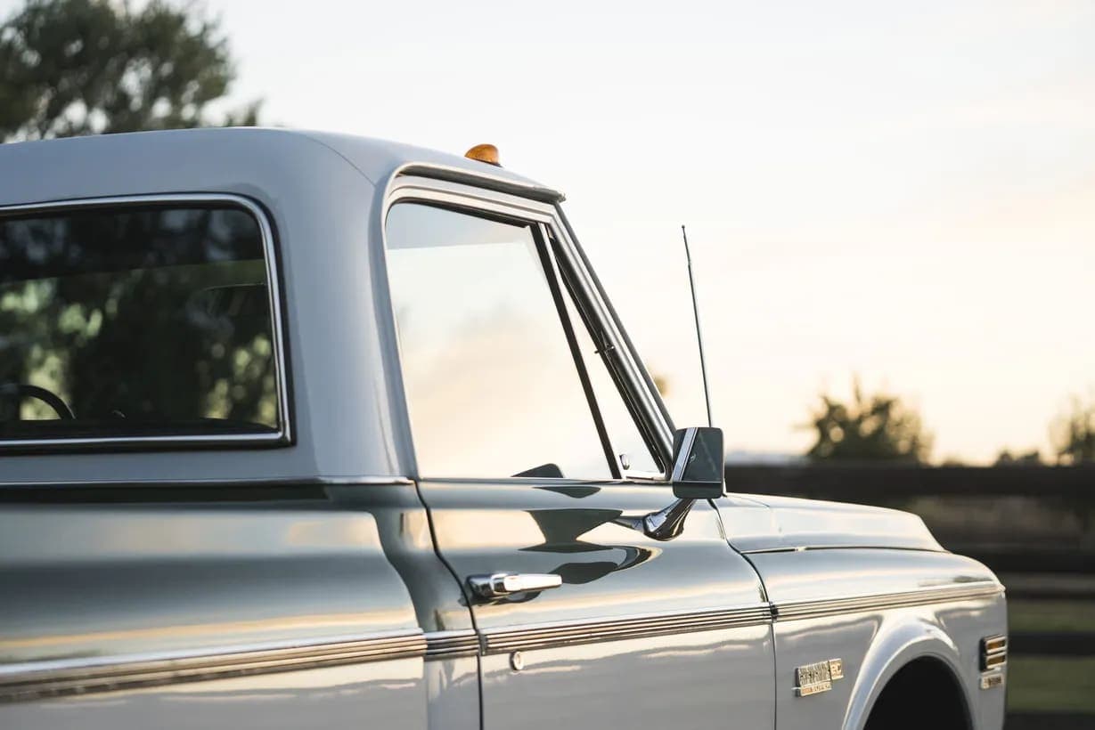 1972 Chevrolet K20 Cheyenne Super Pickup, view