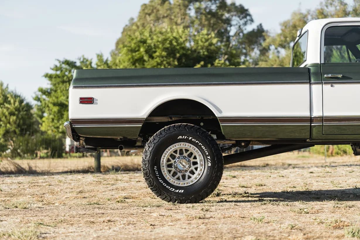 1972 Chevrolet K20 Cheyenne Super Pickup, view