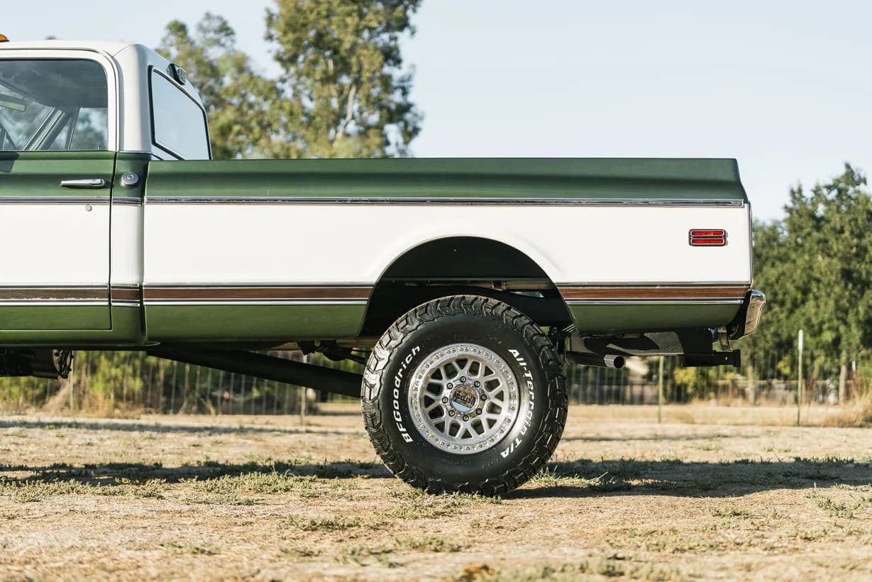 1972 Chevrolet K20 Cheyenne Super Pickup, view