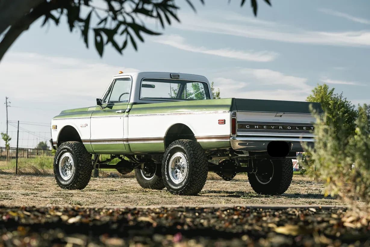 1972 Chevrolet K20 Cheyenne Super Pickup, view