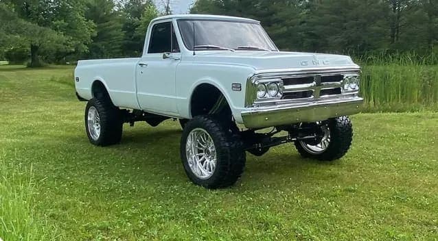 1970 GMC K2500, view