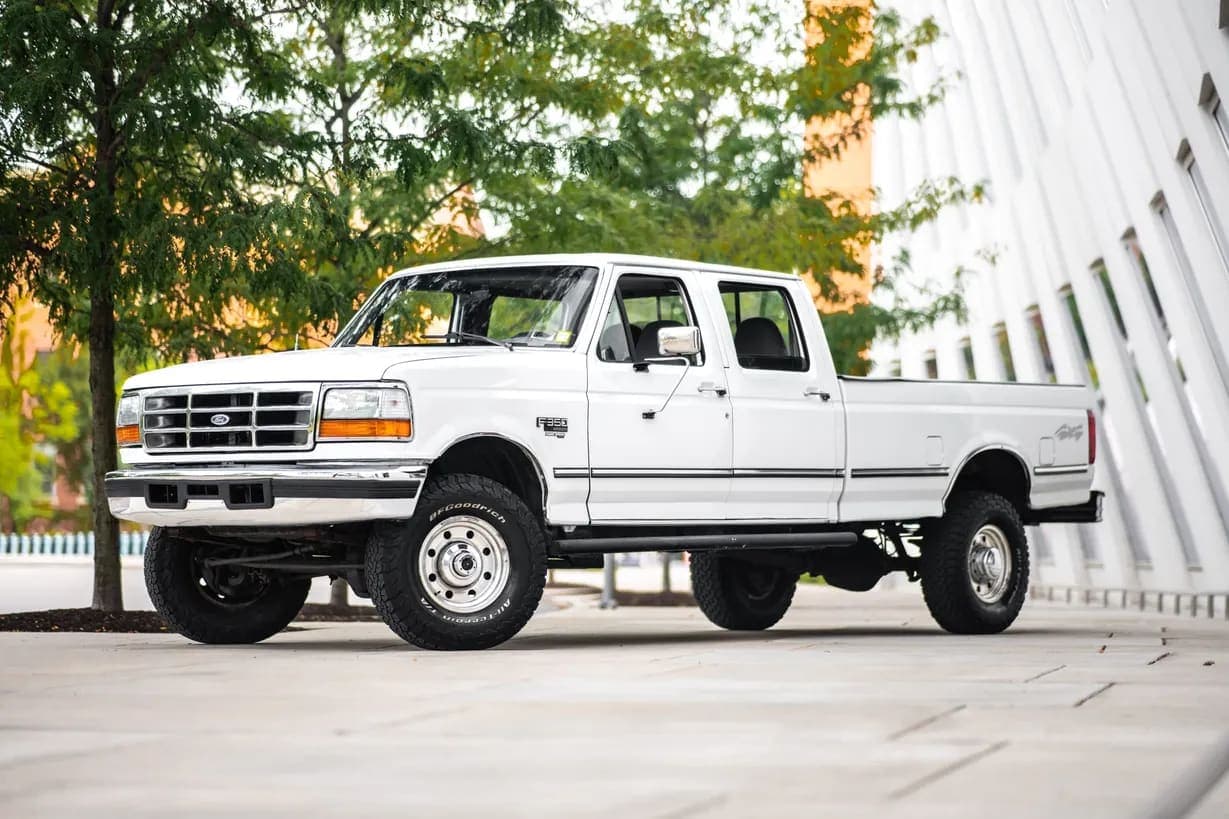 1997 Ford F-350 XLT Crew Cab Power Stroke, view