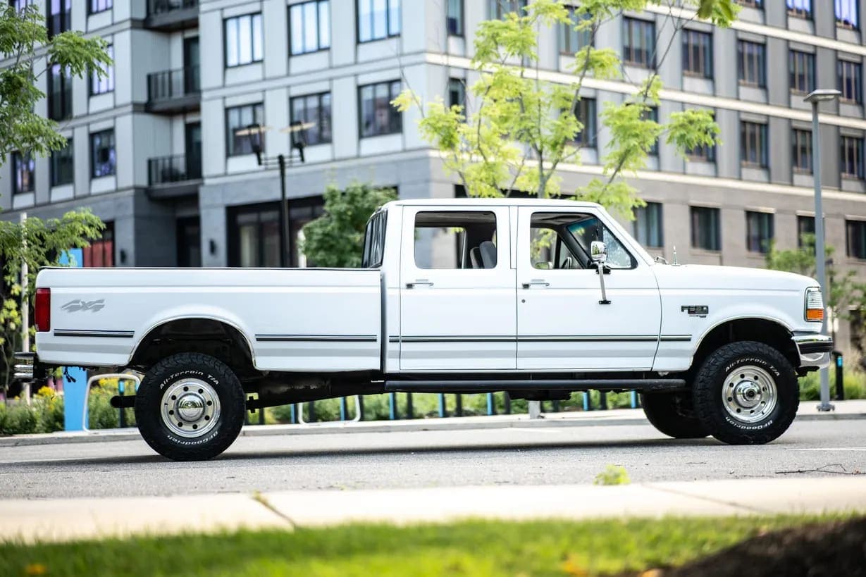 1997 Ford F-350 XLT Crew Cab Power Stroke, view