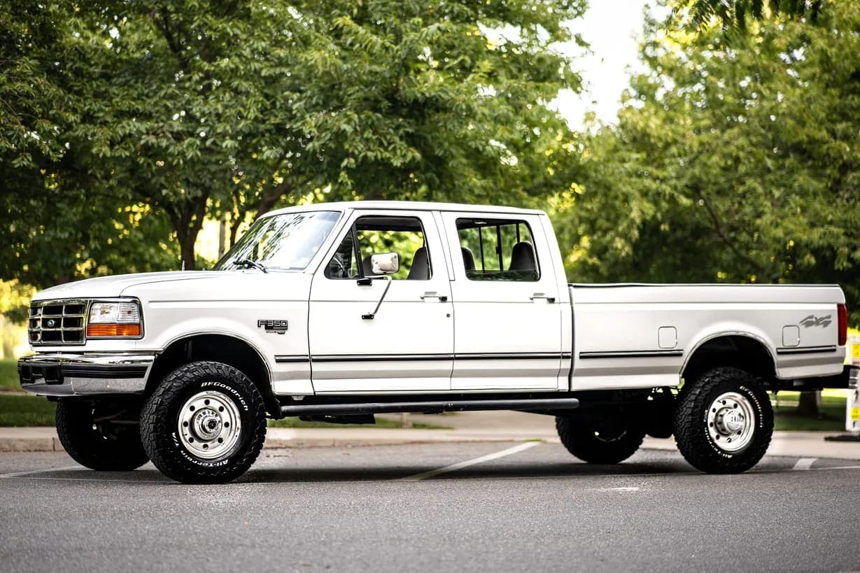 1997 Ford F-350 XLT Crew Cab Power Stroke, view
