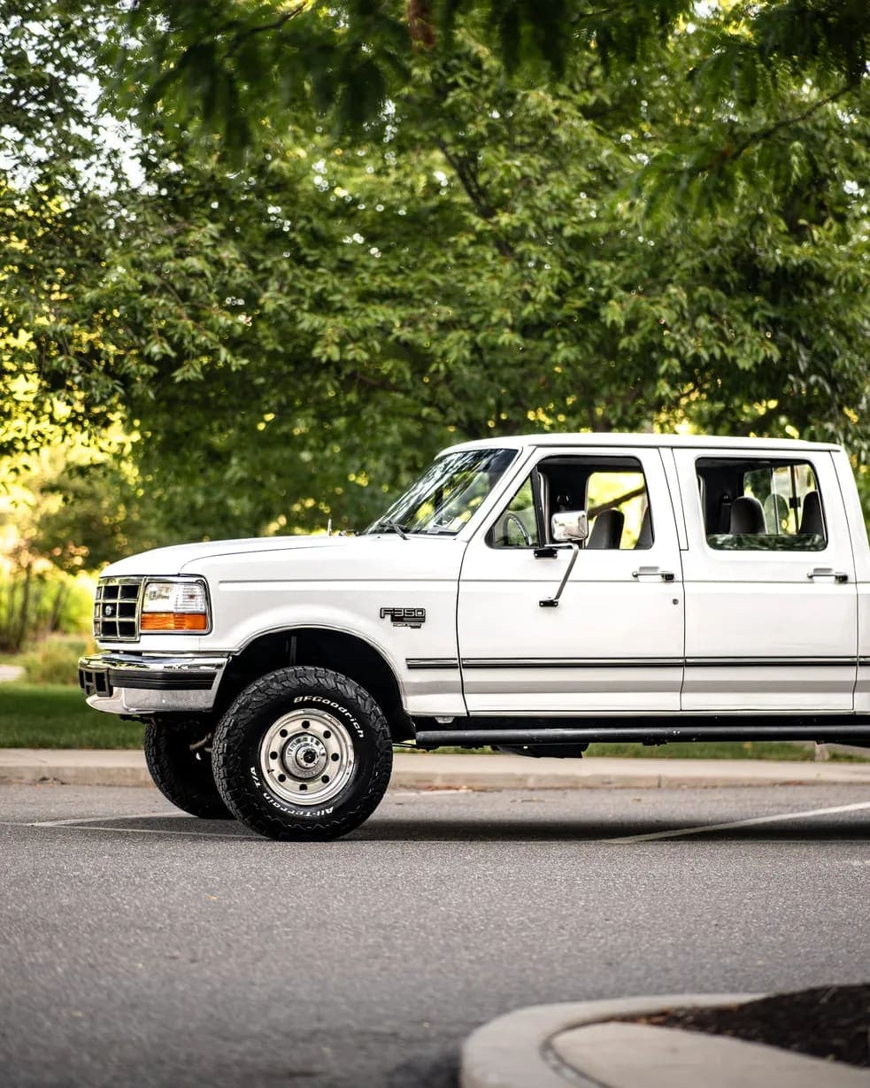 1997 Ford F-350 XLT Crew Cab Power Stroke, view