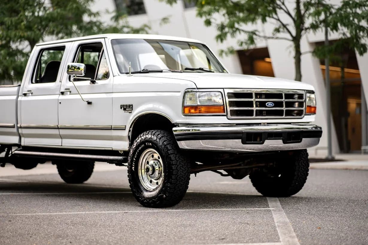 1997 Ford F-350 XLT Crew Cab Power Stroke, view