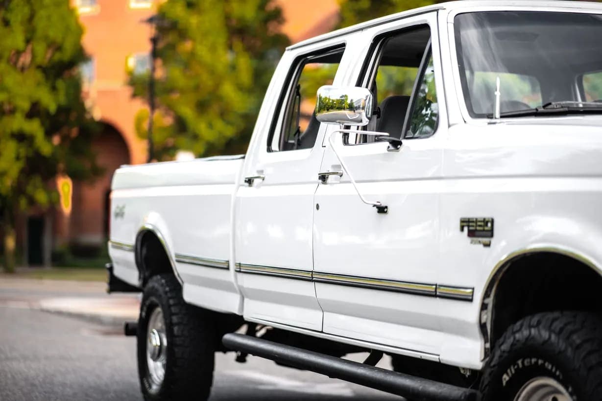 1997 Ford F-350 XLT Crew Cab Power Stroke, view