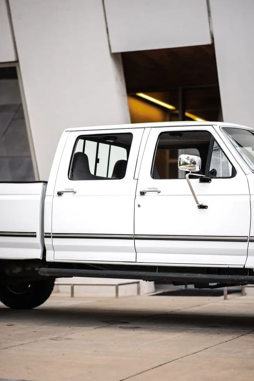 1997 Ford F-350 XLT Crew Cab Power Stroke, view