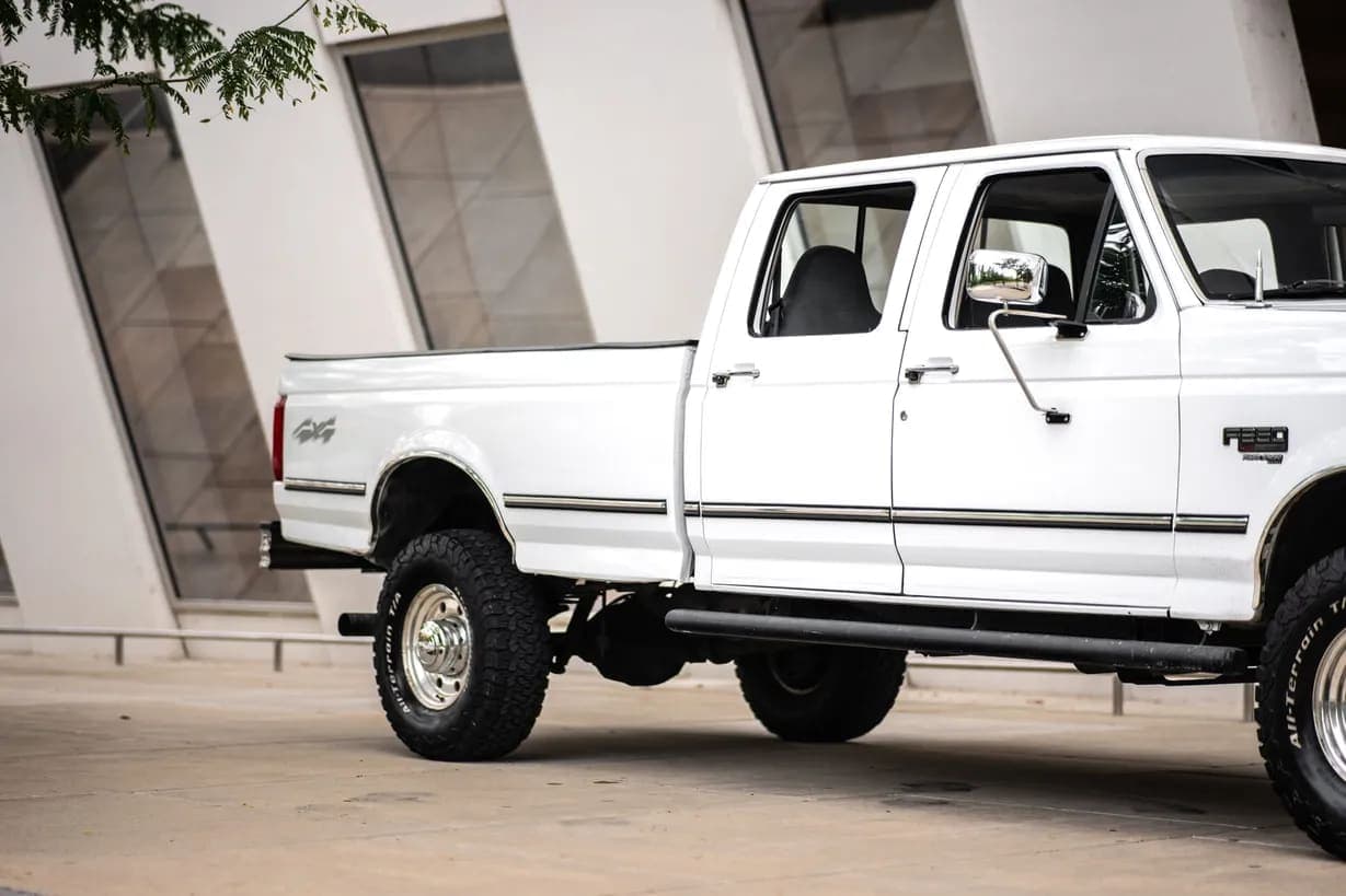 1997 Ford F-350 XLT Crew Cab Power Stroke, view