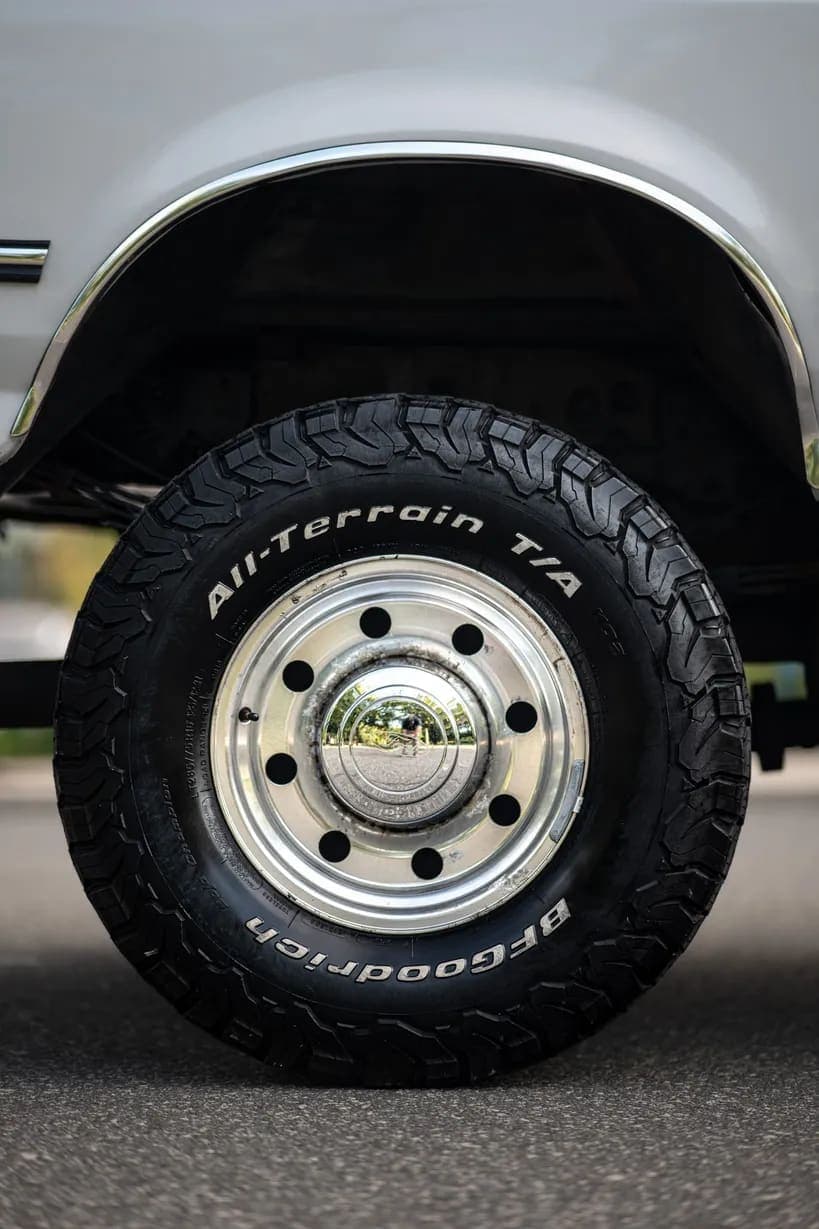 1997 Ford F-350 XLT Crew Cab Power Stroke, view