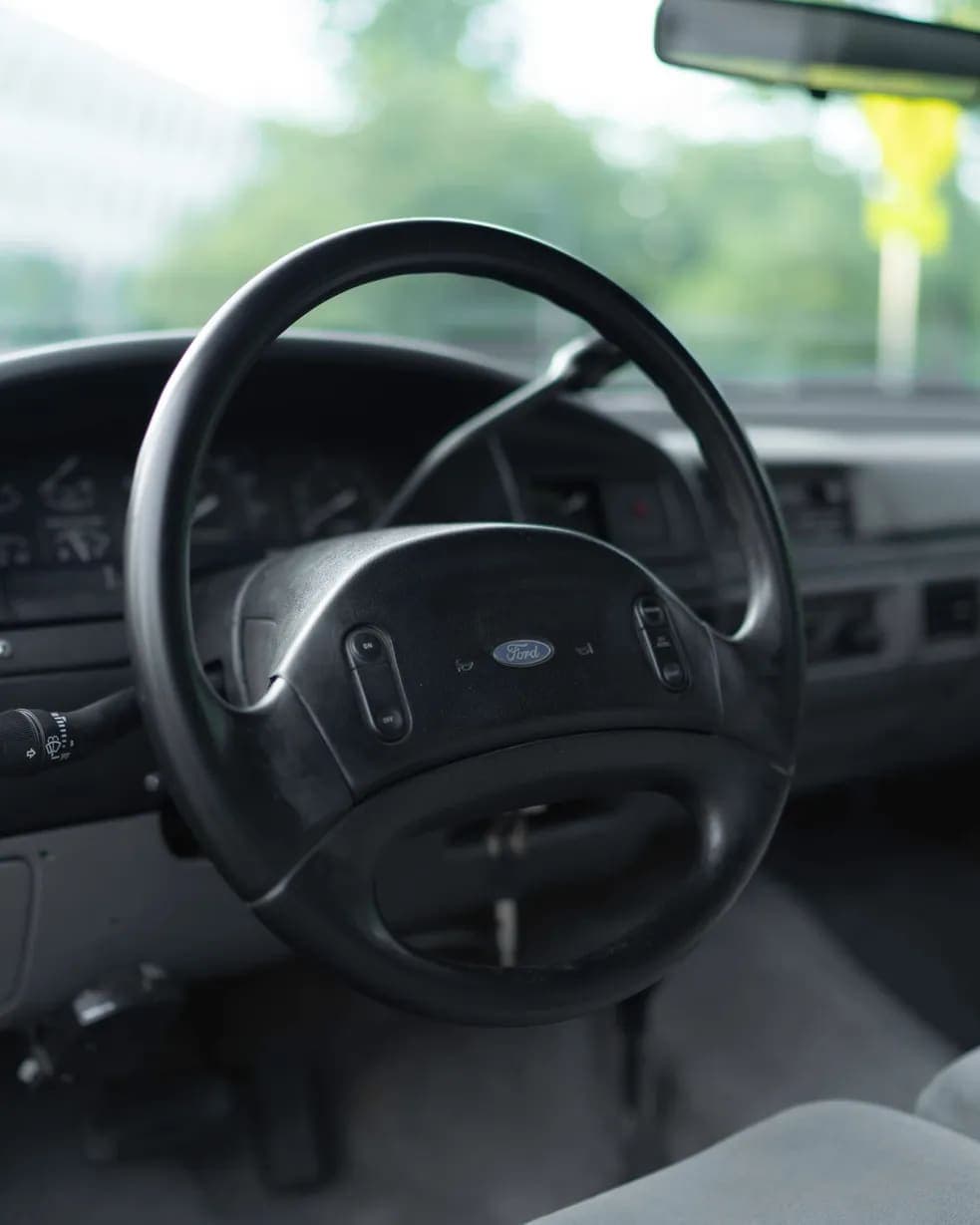 1997 Ford F-350 XLT Crew Cab Power Stroke, view