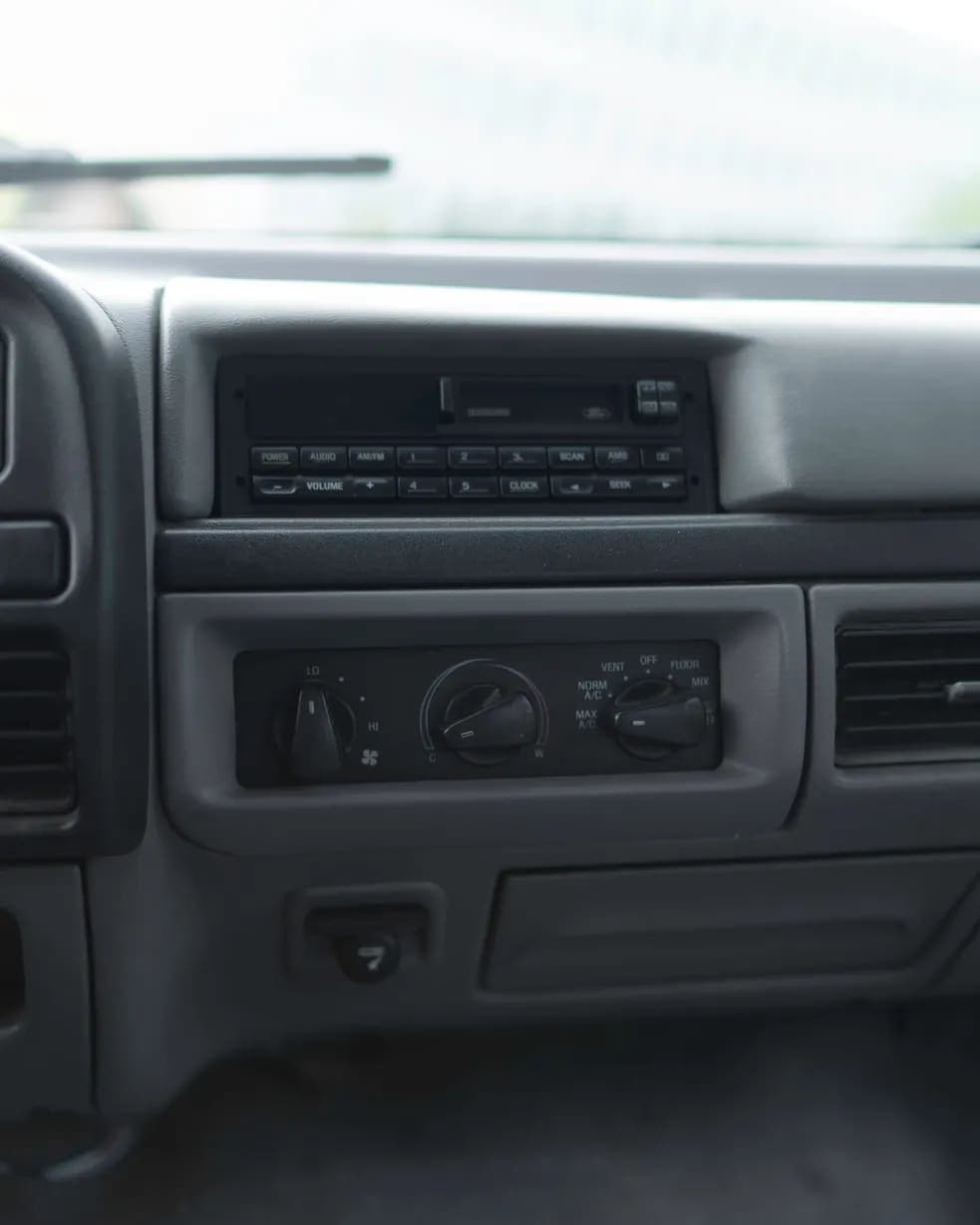 1997 Ford F-350 XLT Crew Cab Power Stroke, view