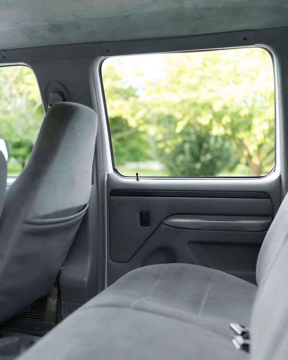 1997 Ford F-350 XLT Crew Cab Power Stroke, view