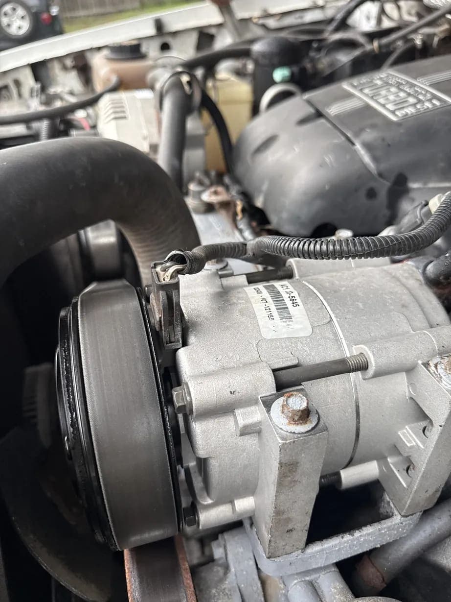 1997 Ford F-350 XLT Crew Cab Power Stroke, view