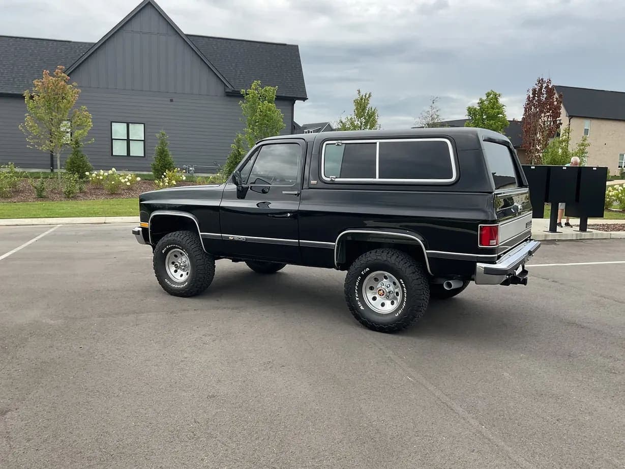 1991 Chevrolet K5 Blazer Silverado V1500, view