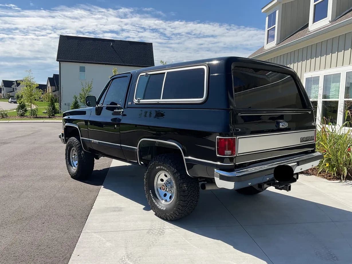 1991 Chevrolet K5 Blazer Silverado V1500, view