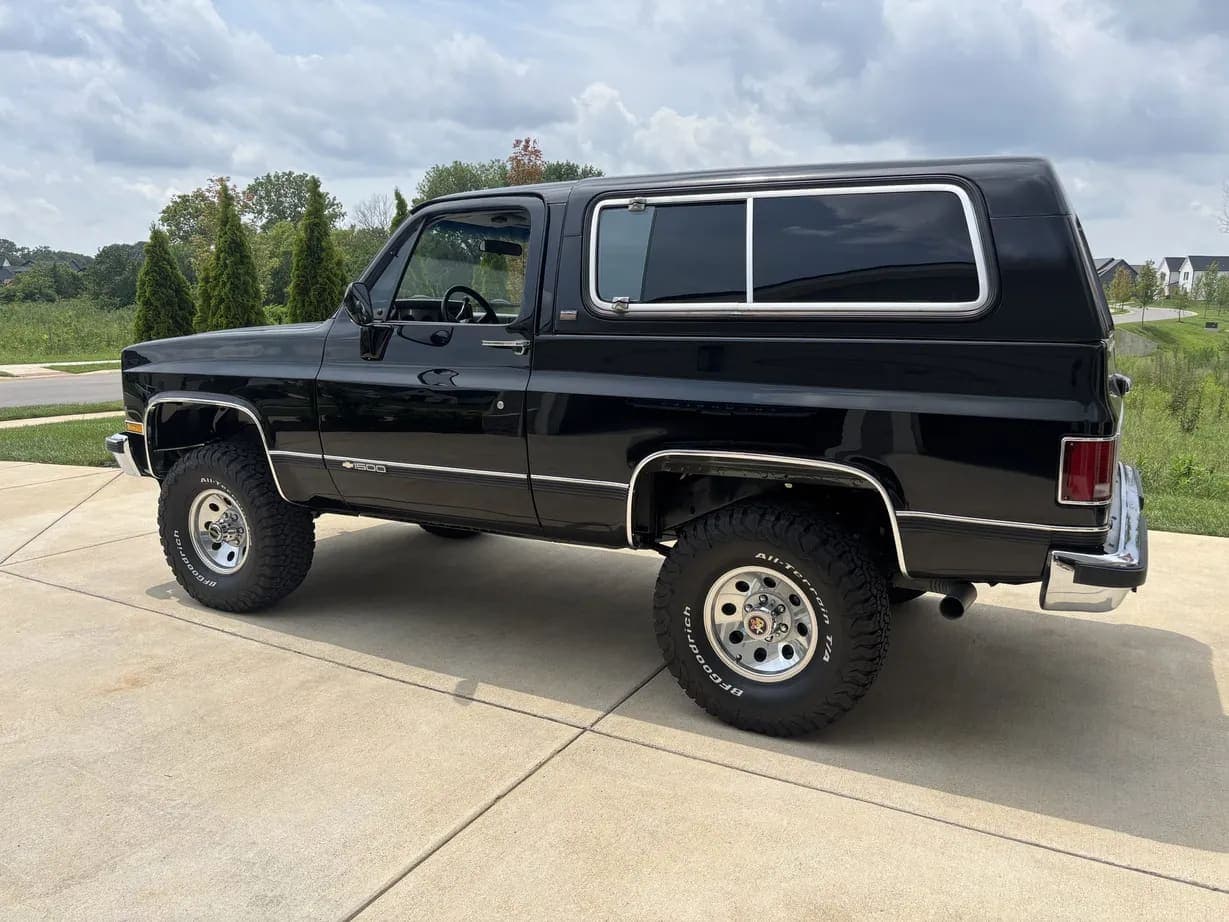 1991 Chevrolet K5 Blazer Silverado V1500, view
