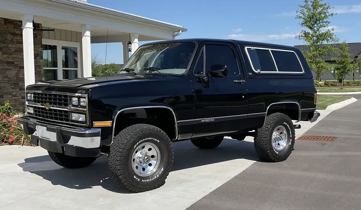 1991 Chevrolet K5 Blazer Silverado V1500, view