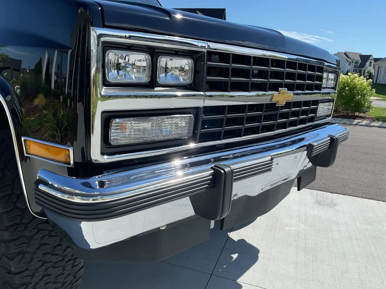 1991 Chevrolet K5 Blazer Silverado V1500, view