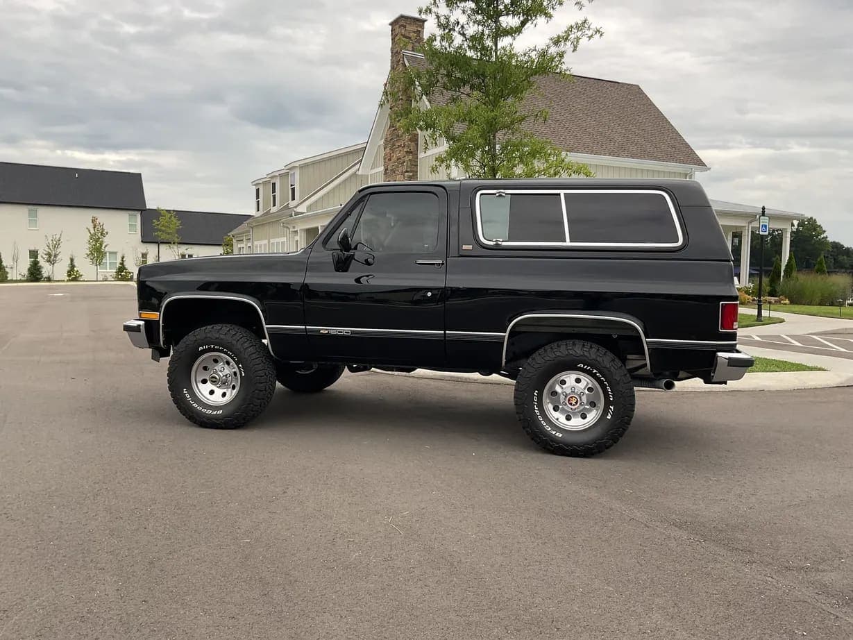 1991 Chevrolet K5 Blazer Silverado V1500, view