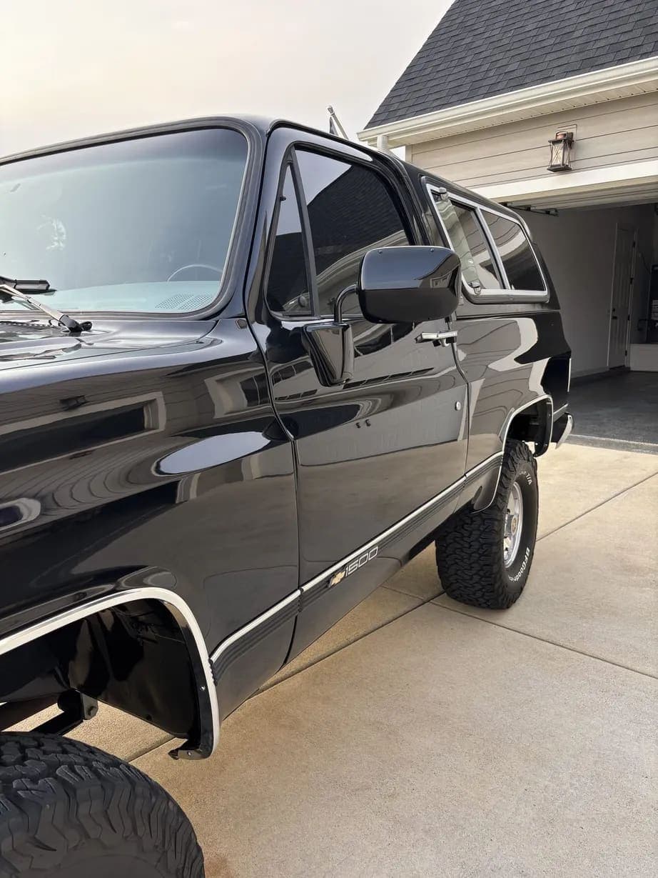 1991 Chevrolet K5 Blazer Silverado V1500, view