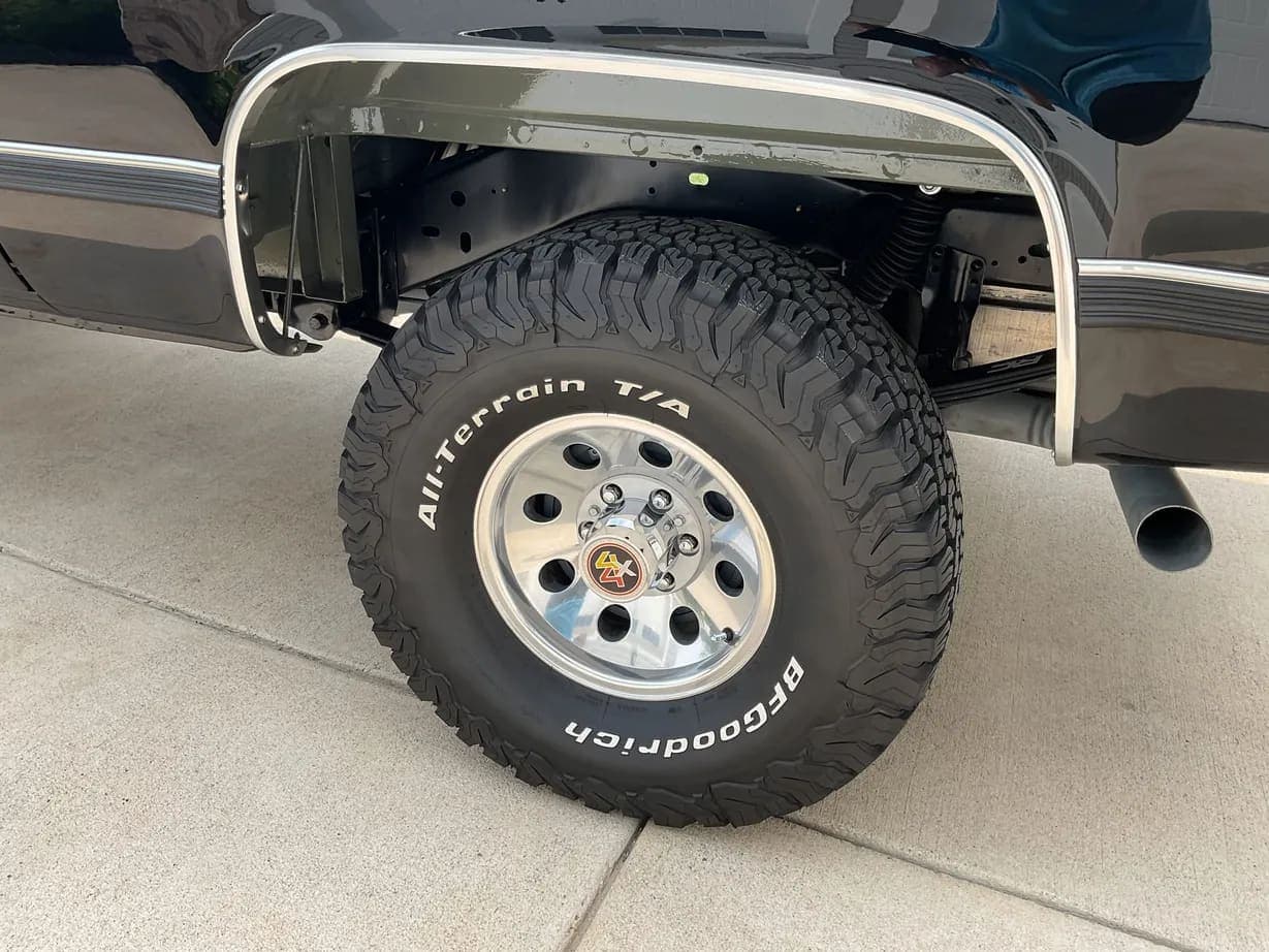 1991 Chevrolet K5 Blazer Silverado V1500, view