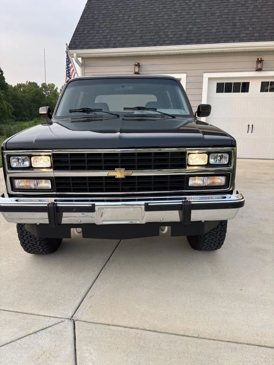 1991 Chevrolet K5 Blazer Silverado V1500, view