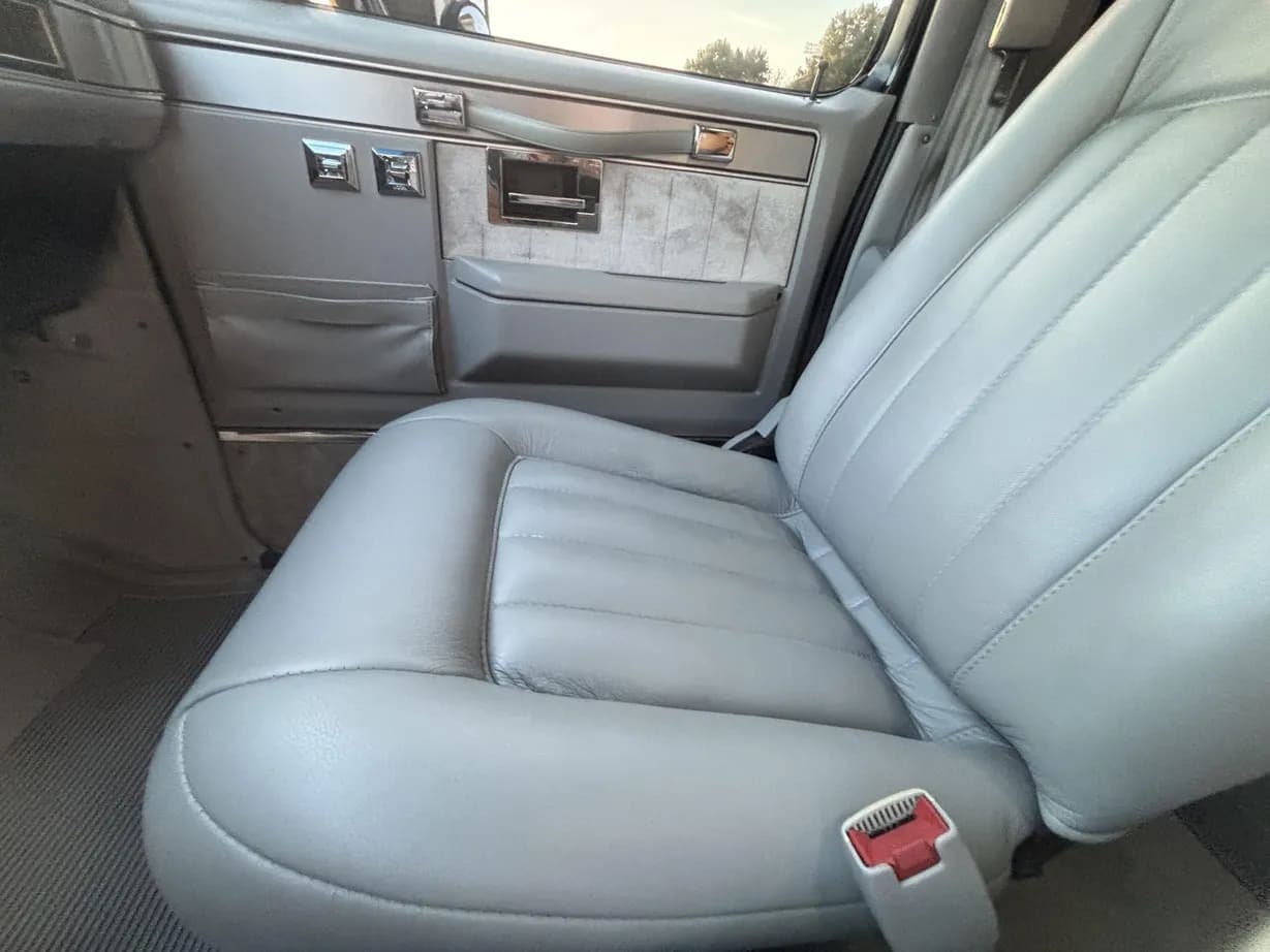 1991 Chevrolet K5 Blazer Silverado V1500, view