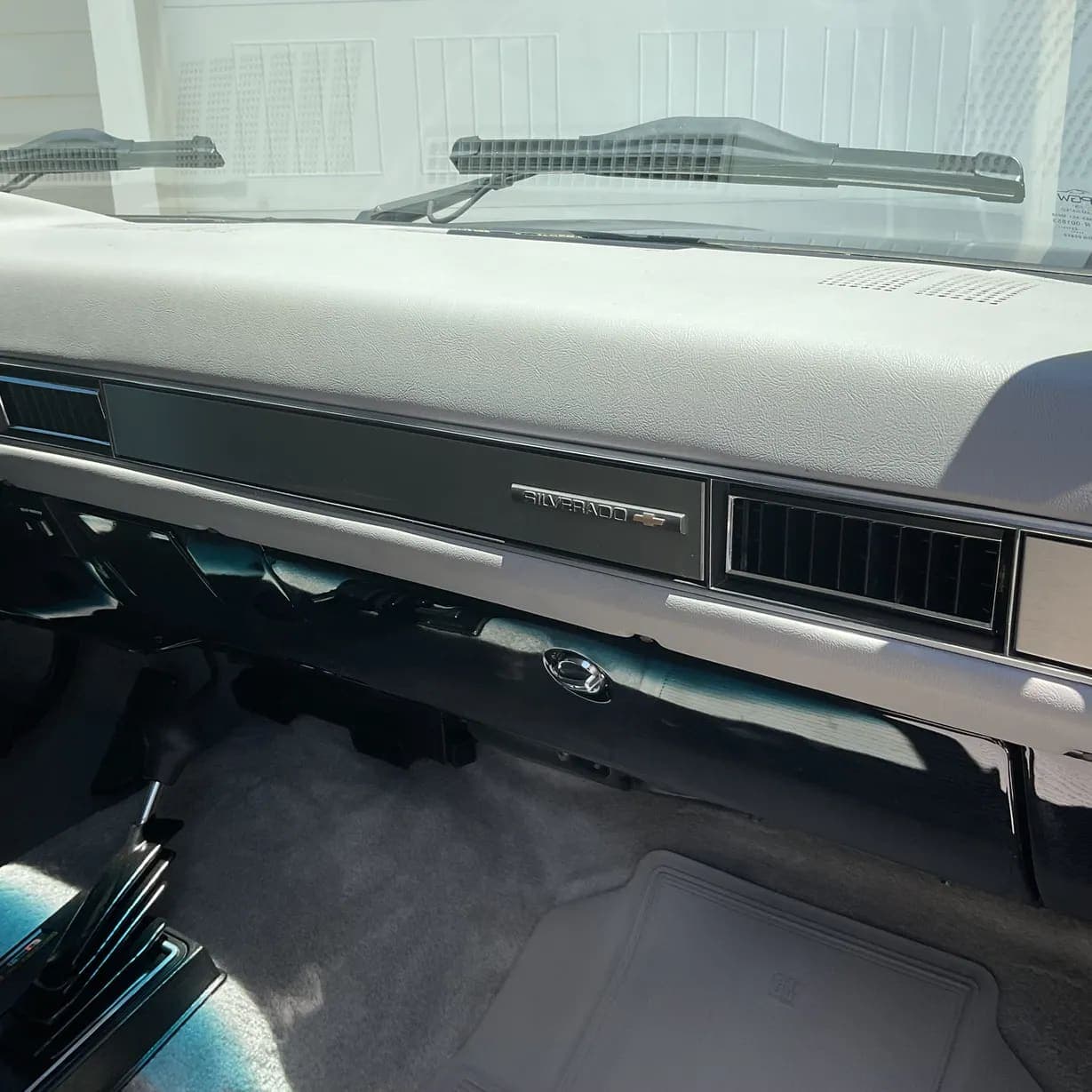 1991 Chevrolet K5 Blazer Silverado V1500, view