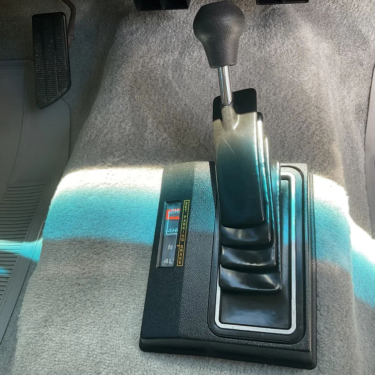 1991 Chevrolet K5 Blazer Silverado V1500, view