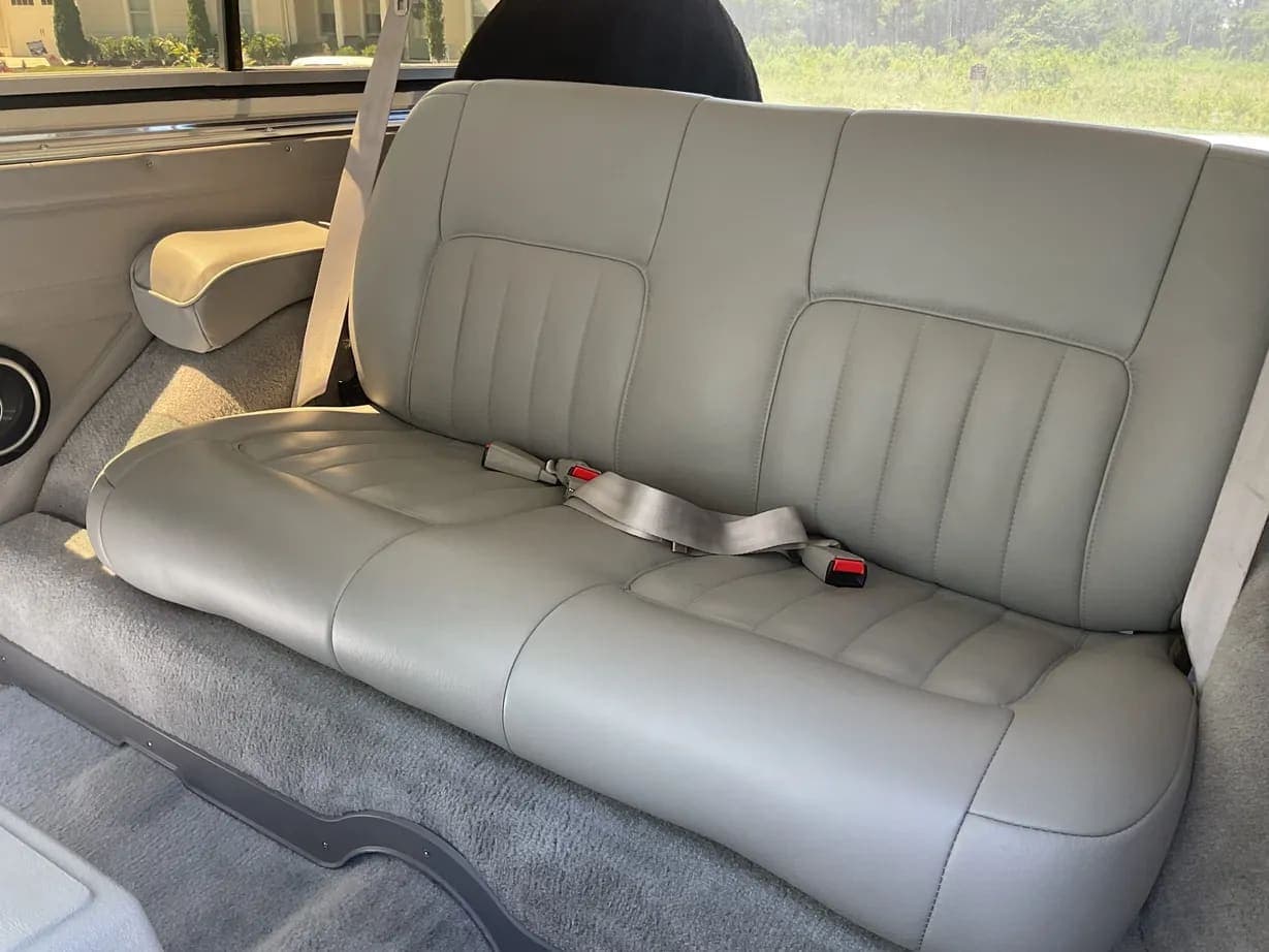 1991 Chevrolet K5 Blazer Silverado V1500, view
