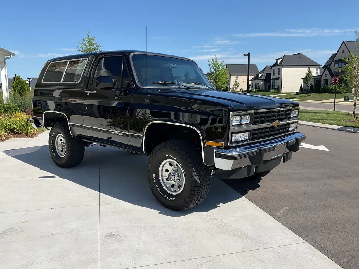 1991 Chevrolet K5 Blazer Silverado V1500, view