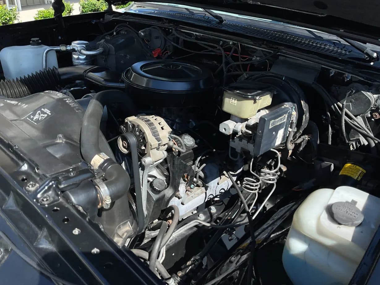 1991 Chevrolet K5 Blazer Silverado V1500, view