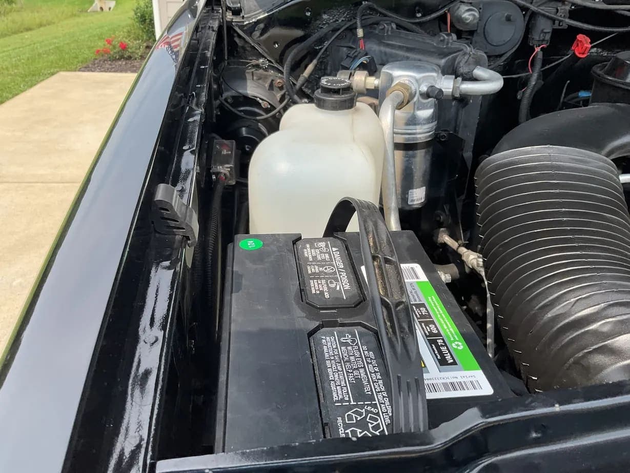 1991 Chevrolet K5 Blazer Silverado V1500, view