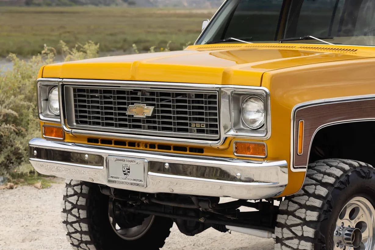 1973 Chevrolet Suburban Cheyenne Super Estate, view