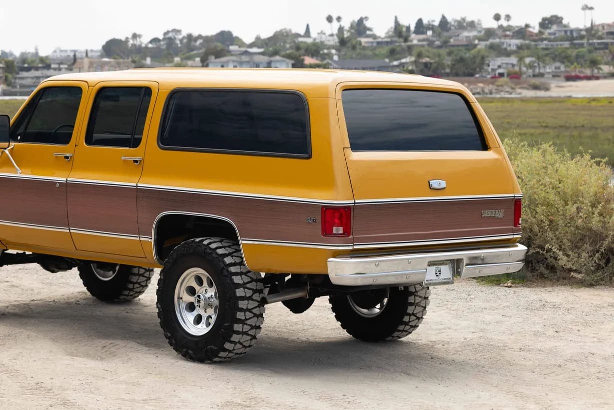 1973 Chevrolet Suburban Cheyenne Super Estate, view