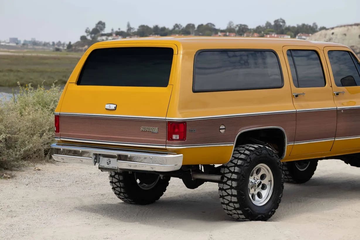 1973 Chevrolet Suburban Cheyenne Super Estate, view