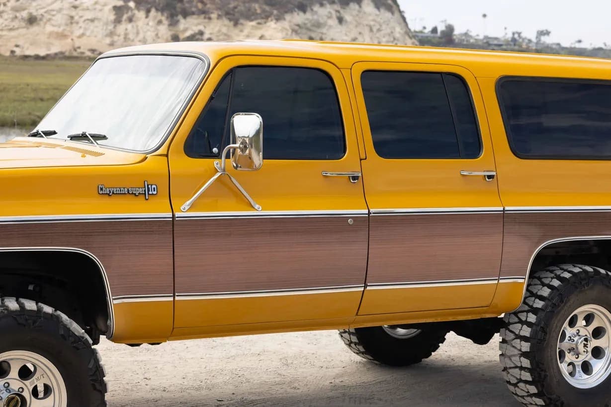 1973 Chevrolet Suburban Cheyenne Super Estate, view